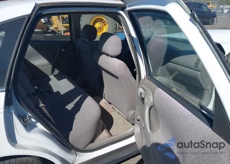 2000 Saturn Ls z USA, uszkodzony, nr VIN 1G8JS52F9YY679884